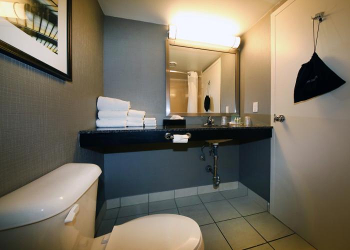 Holiday Inn Peterborough-Waterfront, ON by IHG