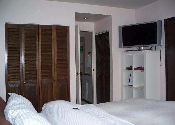 Tall Trees Bed & Breakfast