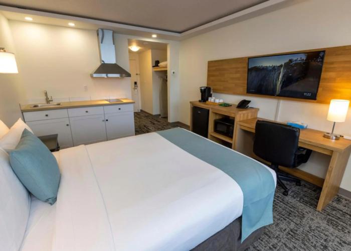 Highliner Hotel & Conference Centre