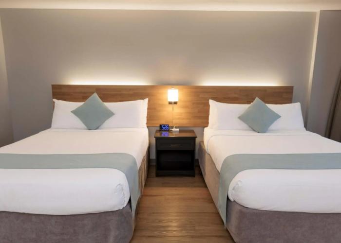 Highliner Hotel & Conference Centre
