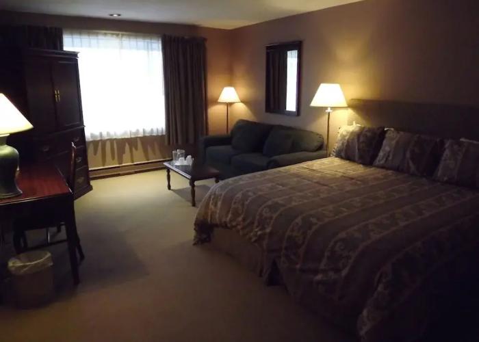 Pacific Inn