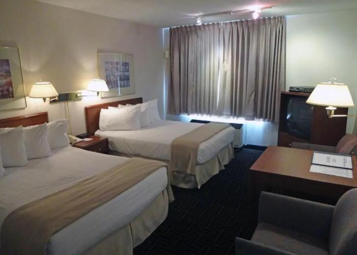 Powell River Town Centre Hotel