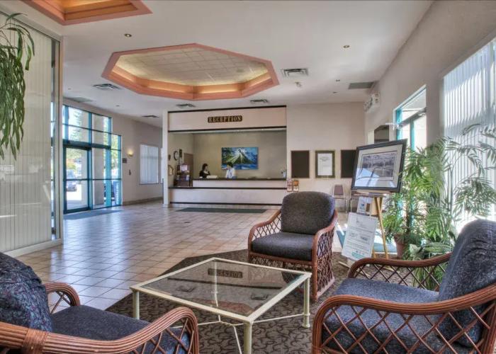 Powell River Town Centre Hotel