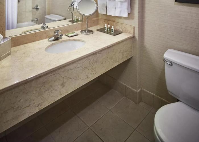Best Western Plus Waterfront Hotel