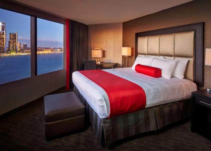 Best Western Plus Waterfront Hotel