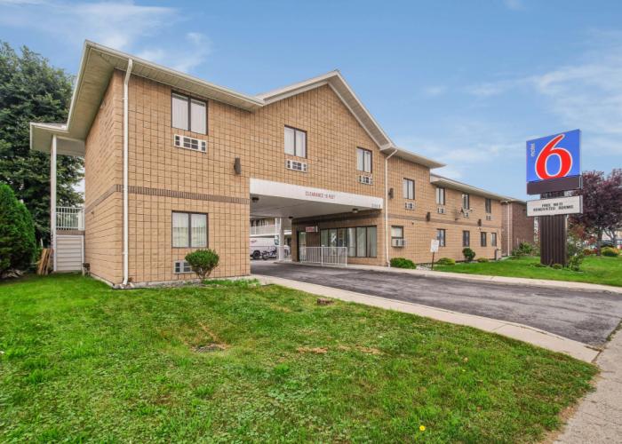 Motel 6 Windsor, ON
