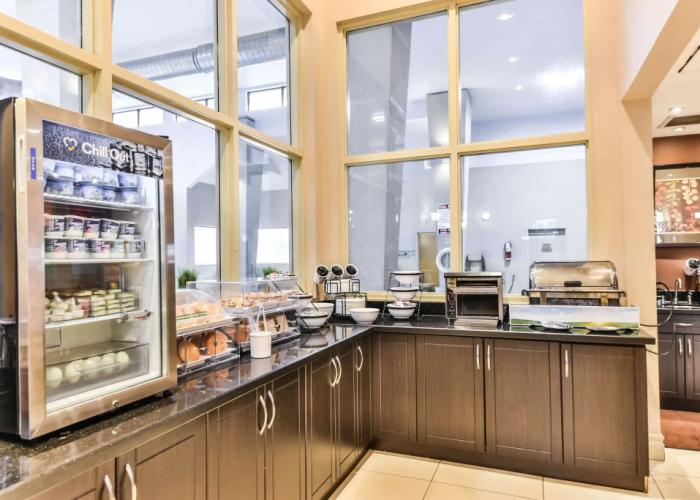 Comfort Inn & Suites Ambassador Bridge