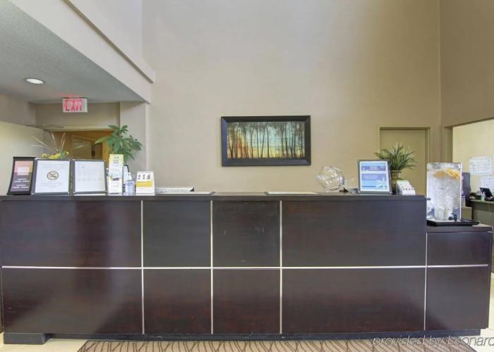 Comfort Inn & Suites Ambassador Bridge
