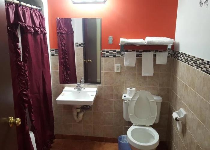 Royal Windsor Motel