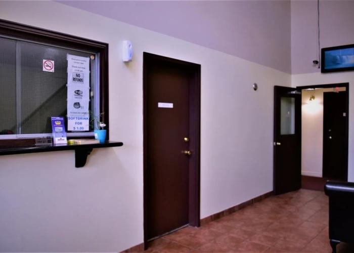 Royal Windsor Motel