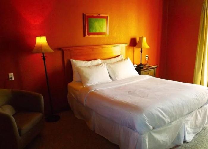 Timberland Inn
