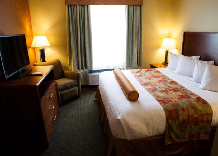 Best Western Plus Service Inn & Suites