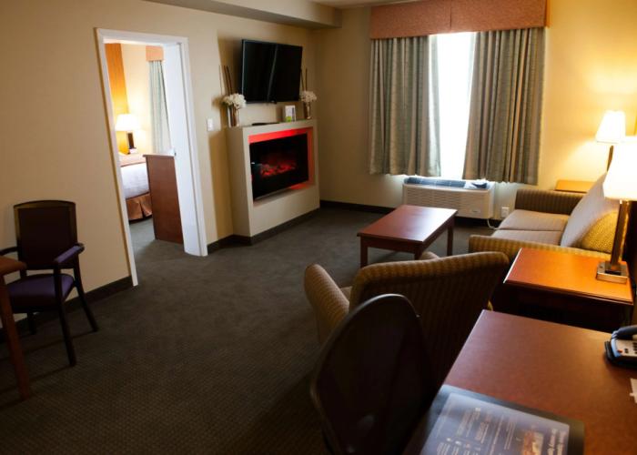 Best Western Plus Service Inn & Suites