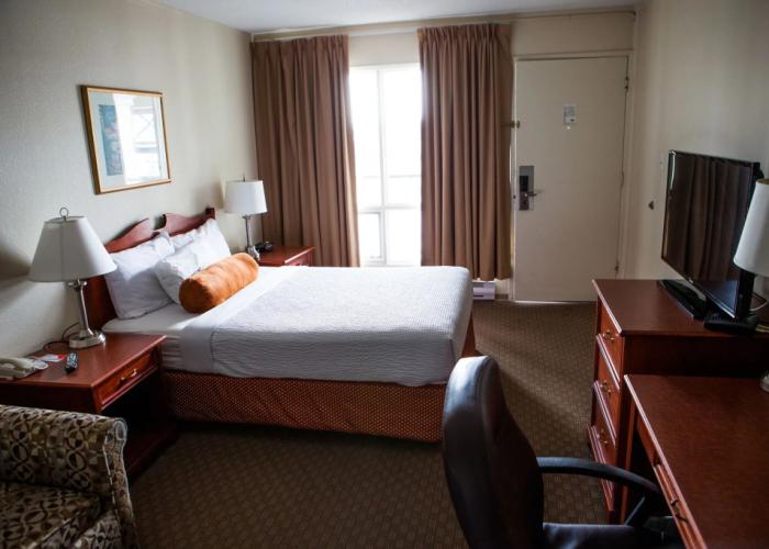 Knights Inn Lethbridge