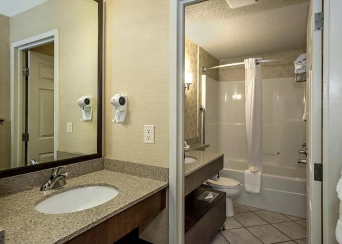 Holiday Inn Lethbridge by IHG