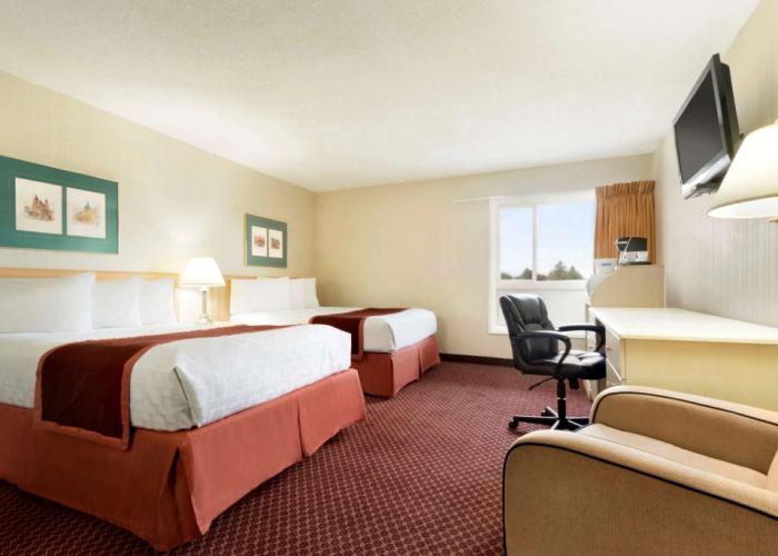 Travelodge by Wyndham Lethbridge