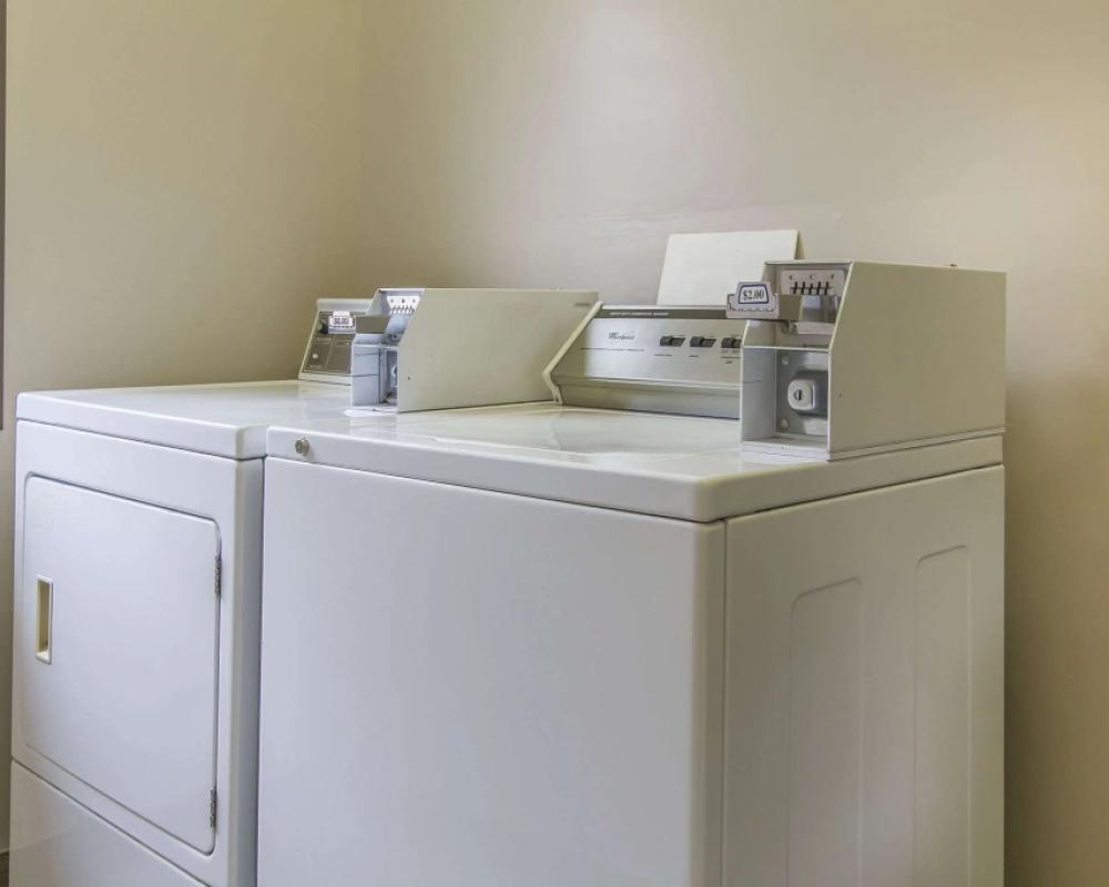 фото Econo Lodge Lethbridge