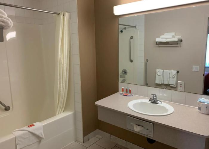 Econo Lodge Lethbridge