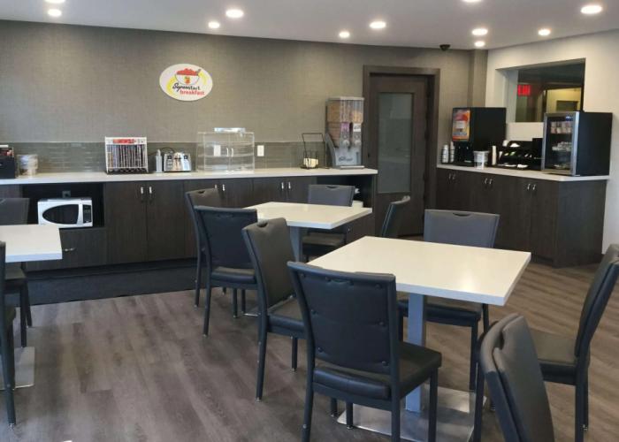 Super 8 by Wyndham Lethbridge