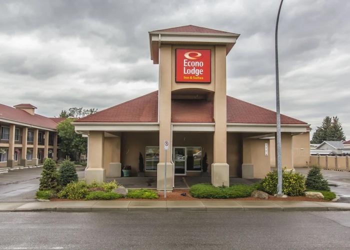 Econo Lodge Inn & Suites