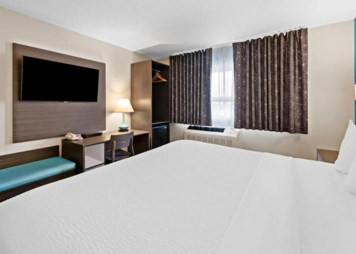 Howard Johnson by Wyndham Thunder Bay