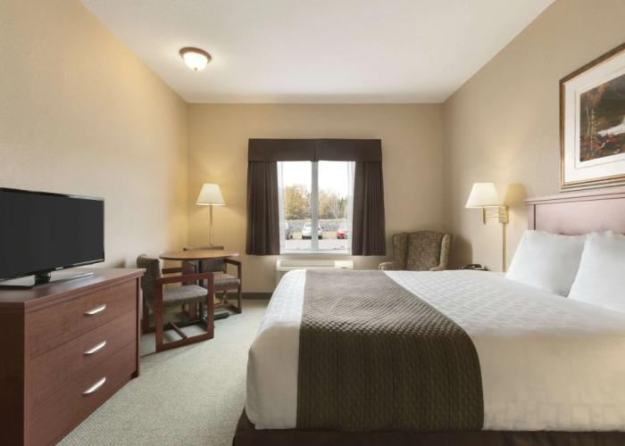 Days Inn by Wyndham Thunder Bay North