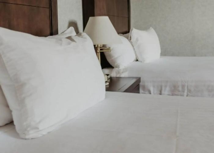 Prince Arthur Waterfront Hotel & Suites