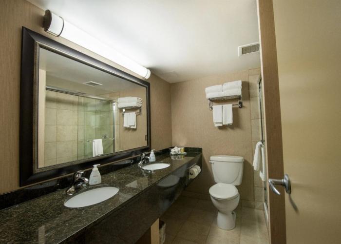 Superior Inn Hotel and Conference Centre Thunder Bay
