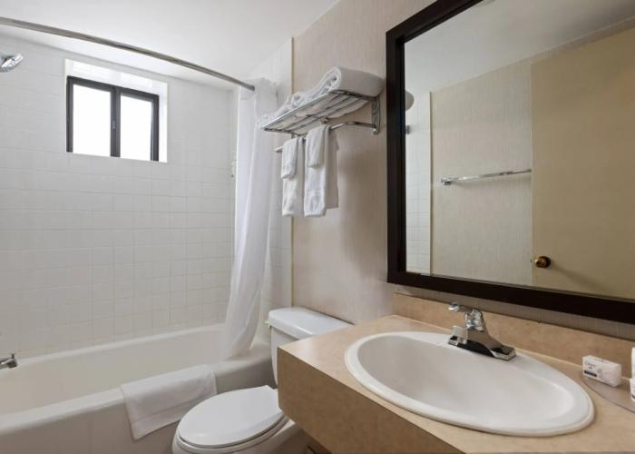 Travelodge by Wyndham Thunder Bay