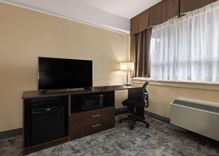 Travelodge by Wyndham Thunder Bay