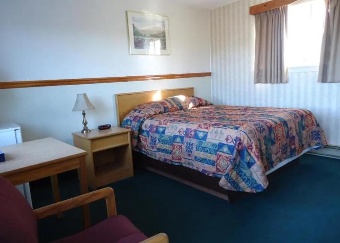 Kingsway Inn Motel