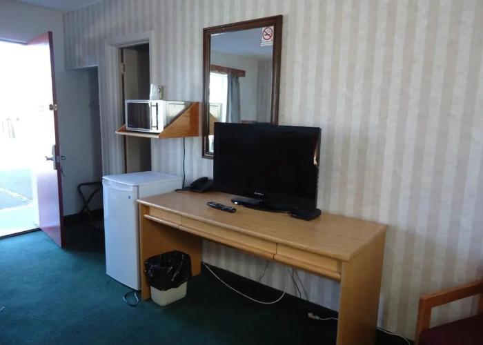 Kingsway Inn Motel
