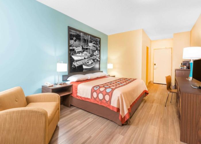 Super 8 by Wyndham Thunder Bay