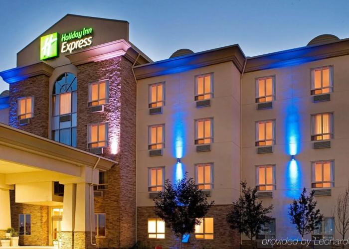 Holiday Inn Express Grande Prairie