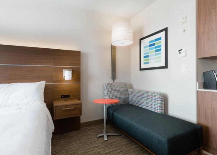 Holiday Inn Express Grande Prairie