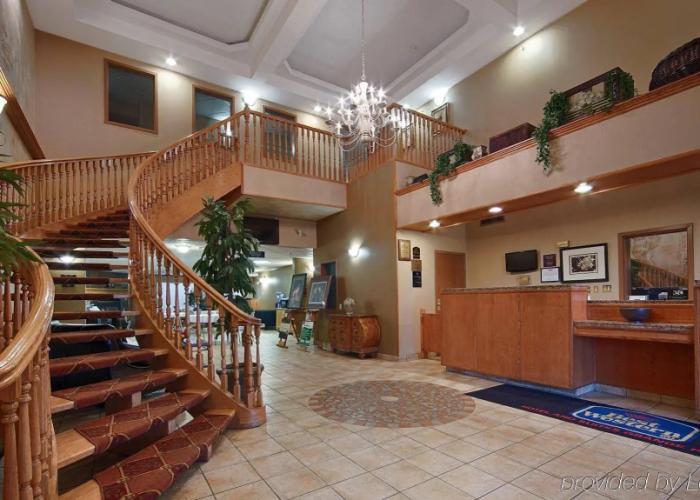 Best Western Grande Prairie Hotel & Suites