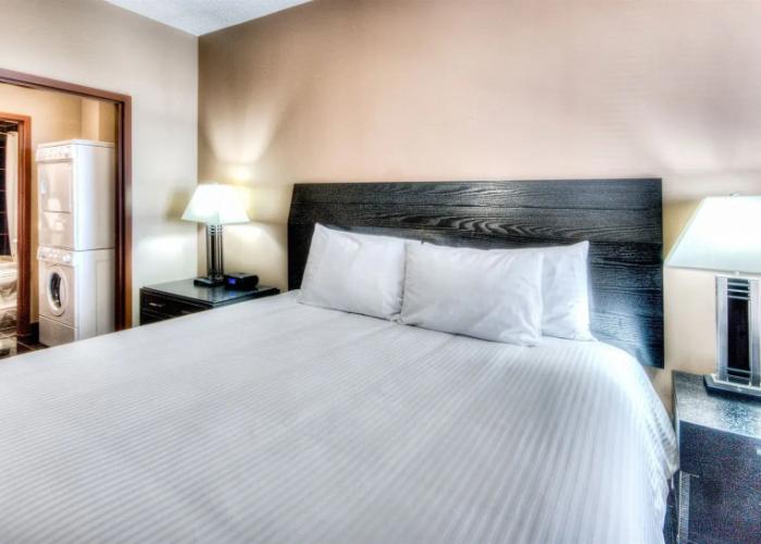 Grand Inn & Residence (ex. Podollan Rez-idence Grande Prairie) 