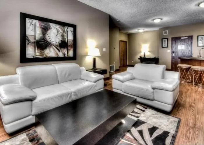 Grand Inn & Residence (ex. Podollan Rez-idence Grande Prairie) 
