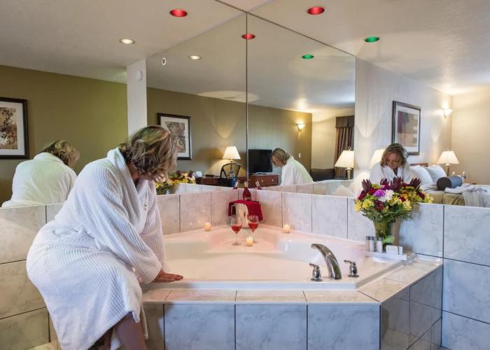 Service Plus Inn and Suites - Grande Prairie