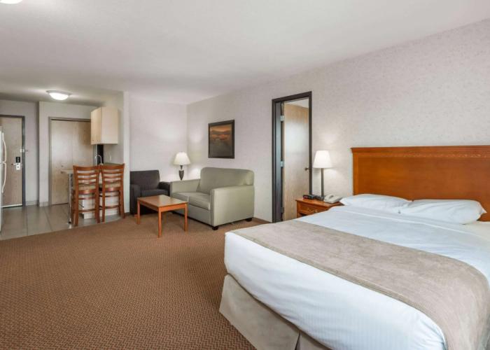 Super 8 by Wyndham Grande Prairie