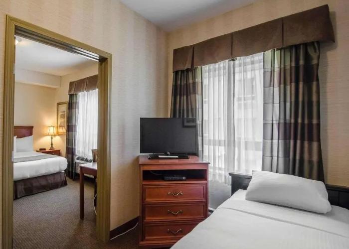 Quality Inn & Suites