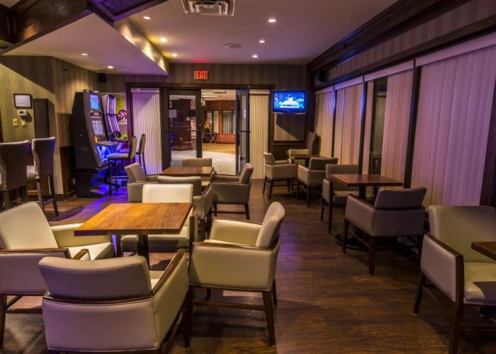 Sinbad's Hotel & Suites