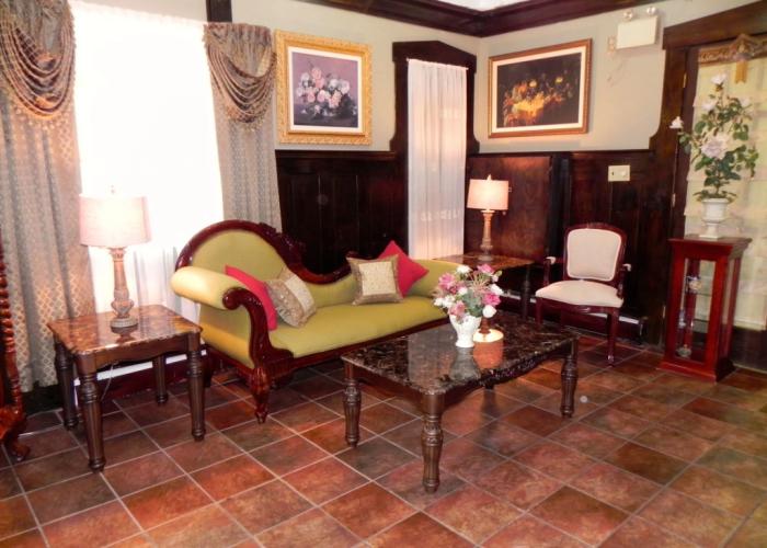 Harbourview Inn & Suites