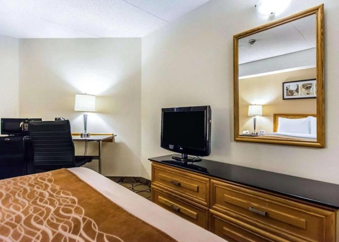 Comfort Inn East