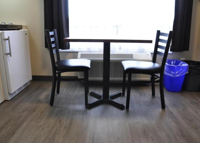 Moonlight Inn and Suites