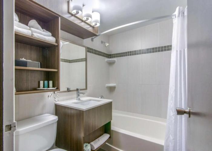 Clarion Hotel