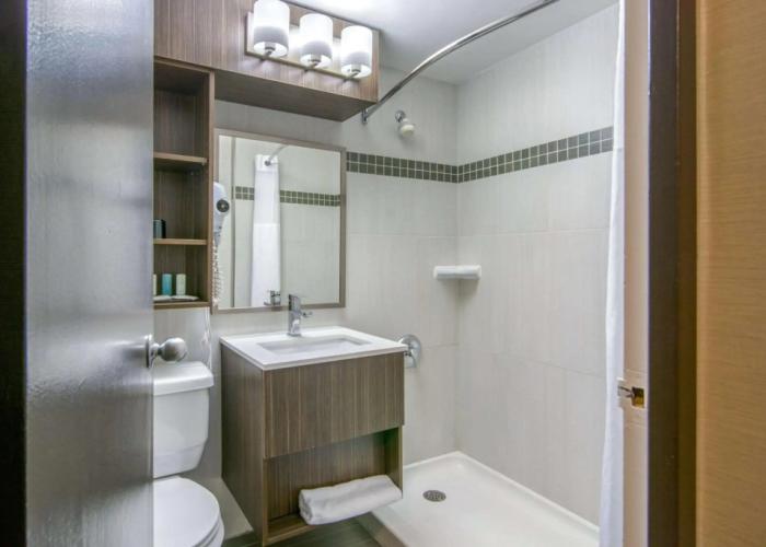 Clarion Hotel