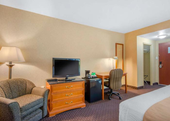 Clarion Hotel