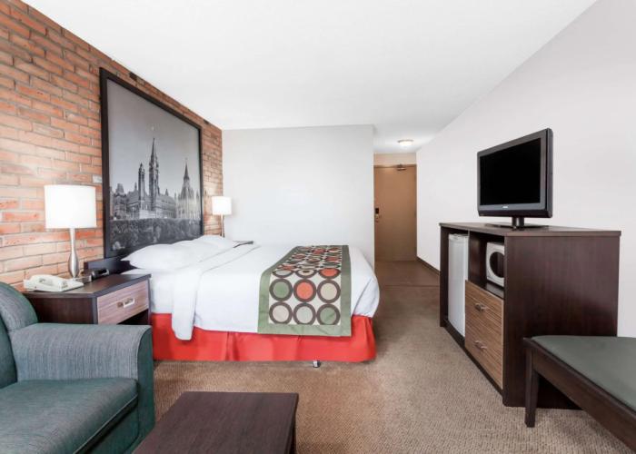 Super 8 by Wyndham Sudbury ON