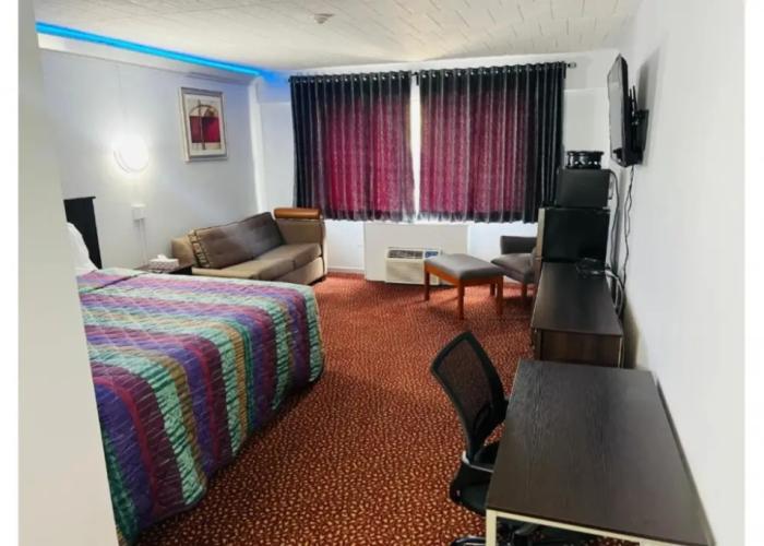Lively Inn & Suites
